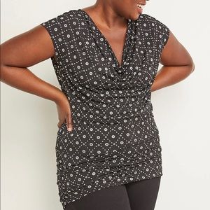 Lane Bryant Women’s Top Size 26/28 Diamond Pattern